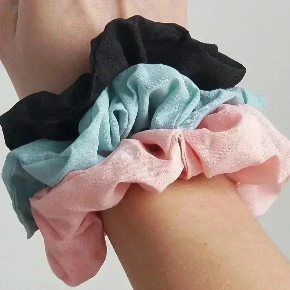 3 Hair Scrunchies